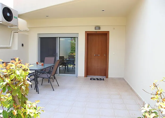 2 Bedroom Apartment Near The Athens Airport, Spata