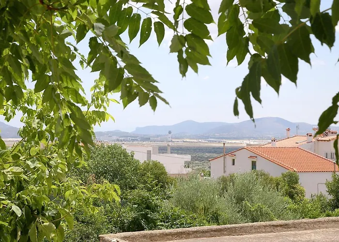 2 Bedroom Apartment Near The Athens Airport, Spata