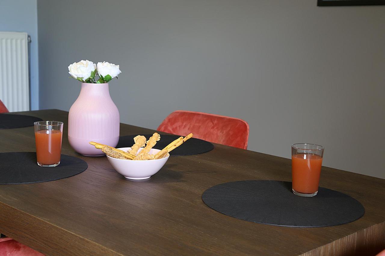 Apartment 2 Bedroom Near The Athens Airport,