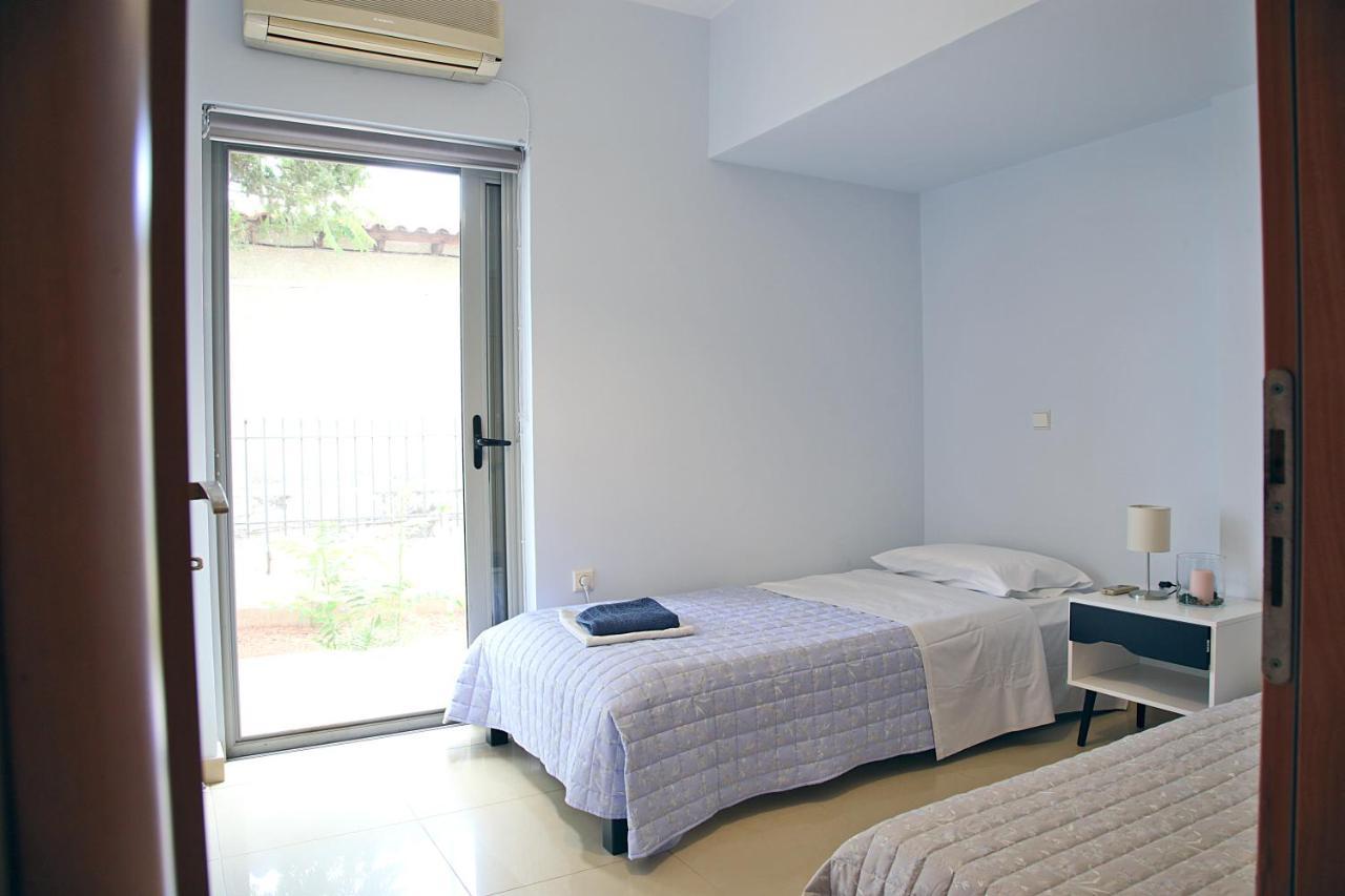 Apartment 2 Bedroom Near The Athens Airport,
