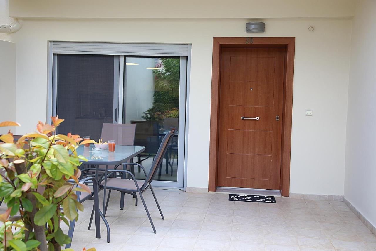 2 Bedroom Near The Athens Airport, Apartment *
